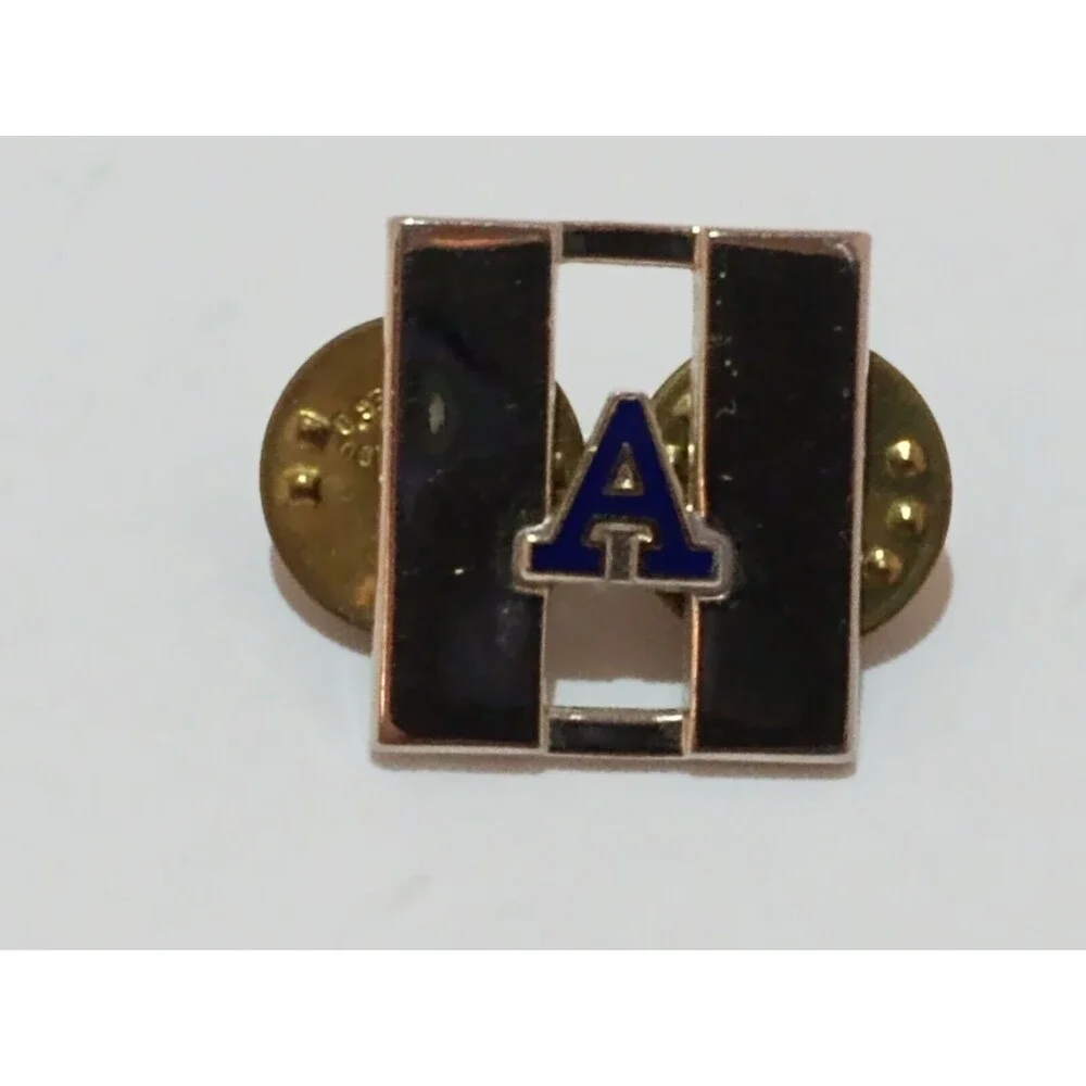 Vintage Coast Guard Auxiliary Flotilla Commander Badge Pin ~ 3/4 inch